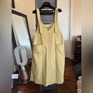Women’s Sleeveless Dress